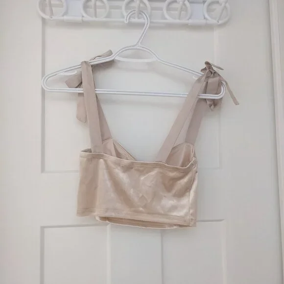 Cropped top - Picture 2 of 6